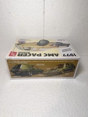 AMT 1977 AMC Pacer Wagon 1/25 Scale Model Kit AMT1008 Sealed New Retro Deluxe