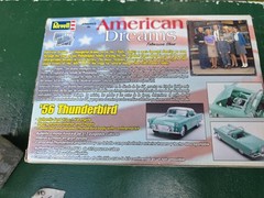 1956 THUNDERBIRD, [AMERICAN DREAMS TV SHOW CAR], DIE CAST METAL MODEL KIT, 1:25