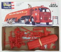 Revell 1420 1:48 White Mobile Gas Truck Plastic Model Kit