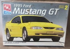 1995 Ford Mustang GT AMT 1:25 Model Kit # 6200 New/Sealed.