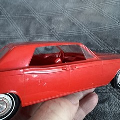 AMT 1968 Lincoln Continental Red 1/25th Scale Friction Dealer Promo Car