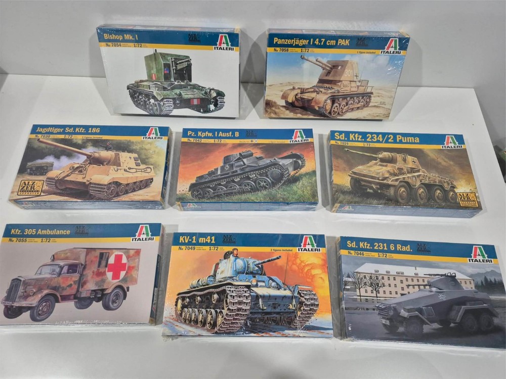Italeri 1/72 Scale German Armor Vehicle & Tank Lot – Sd.Kfz, Jagditger, Ausf.B