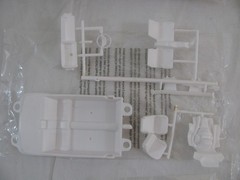 Round 2 AMT 1/25 Scale 1970 Buick Wildcat Hardtop Model Car Kit #AMT1379/12 New!