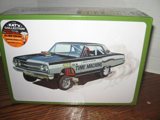 Amt 1302 1965 Chevy Chevelle Time Machine AWB 1:25 SCALE MODEL Kit