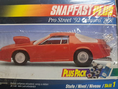 AMT Snapfast Plus 1/25 Pro Street 1992 92 Chevy Camaro Z28 Snap (No Paint/Glue)