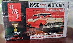 AMT 1/25 Scale Trophy Series 1956 Ford Victoria 3 in 1 Hardtop Retro DELUXE