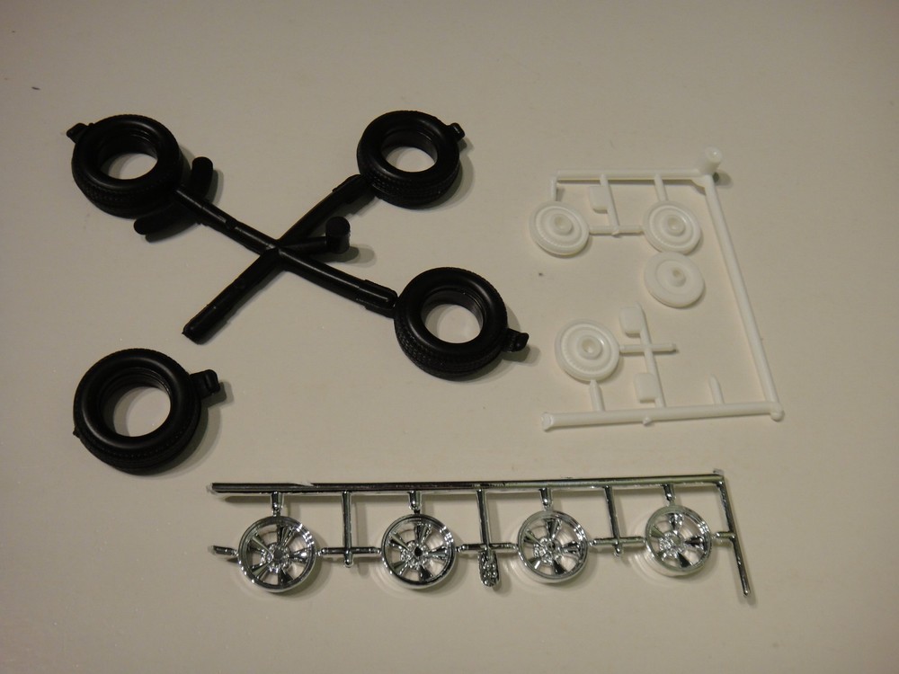 68 GTO Street Machine 1/24 – Revell AMT ERTL Monogram MPC – You Choose Part(s)