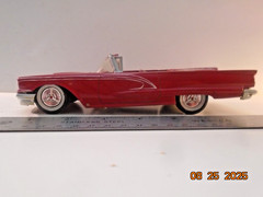 AMT, 1959 Ford Thunderbird Conv. Red, 1/24