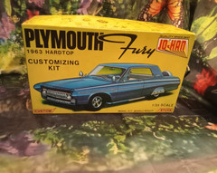 Jo-Han 1:25 Model Kit – 1963 Plymouth Fury Hardtop – Open but Complete