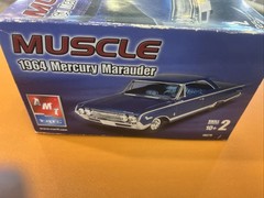 AMT 38279 1964 Mercury Marauder 1:25 Scale Model *MISSING THE BODY*