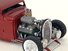 Resin Supercharged Ford Flathead engine for scale model cars, 1/24 1/25 scale.