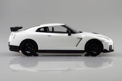AOSHIMA Nissan GT R NISMO White Model