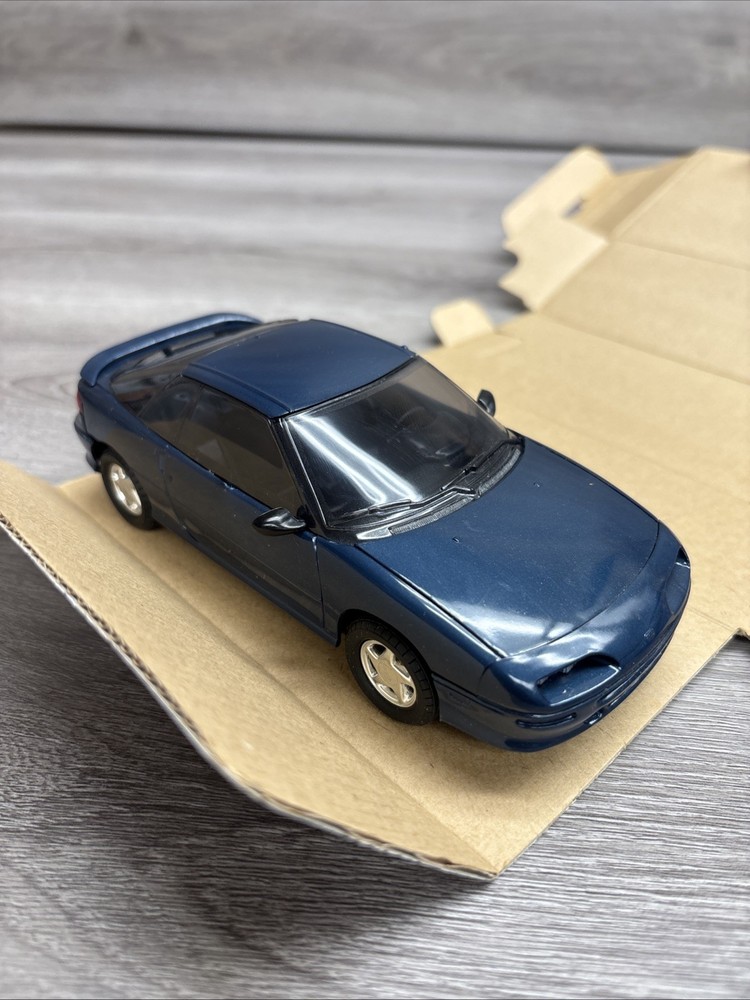 AMT/ERTL 1991 Geo Storm GSI Promo Model #6977 Cobalt Blue Metallic