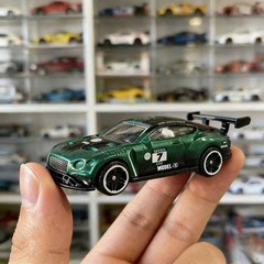 1/64 Diecast Car Model Diorama Mini Continental GT3 Forest Green Hot Wheels