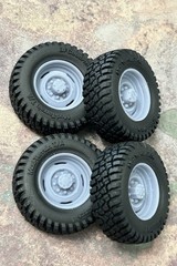 1/24 Scale: 18-Inch “8-Lug Off-road Steelies” Wheels W/ Mud Tires; Resin 1/25