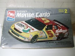 1995 CHEVY MONTE CARLO # 5 KELLOGG’S TERRY LABONTE 1/25 AMT ERTL NEW SEALED
