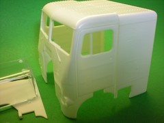 SD DD White Freightliner 1/25 AMT Cab Glass Windshield Sleeper Body Semi Truck