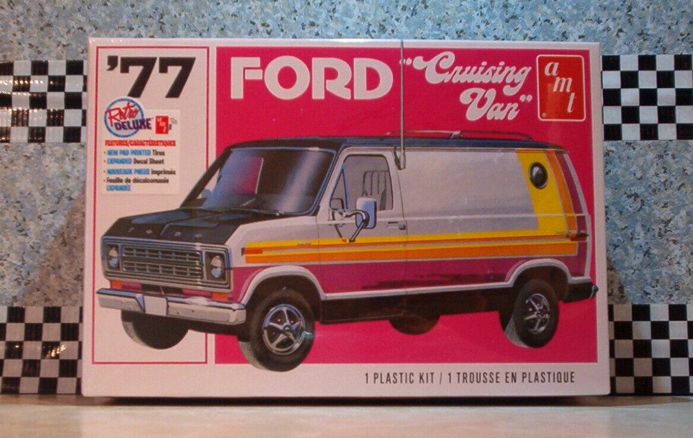 Ford 1977 Cruising Van 1:25 scale AMT Retro Deluxe Kit – HOBBY TIME MODEL SHOP