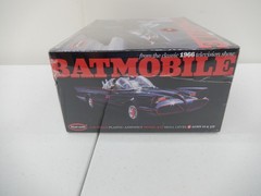 Polar Lights Batmobile 1/25 Scale Plastic Assembly Model Kit