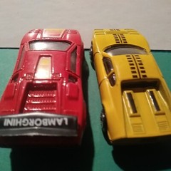 ZEE TOYS RACERS, FERRARI 365BB, COUNTACH LP5000S #D70/61 2.75″ DIE CAST NEW MINT