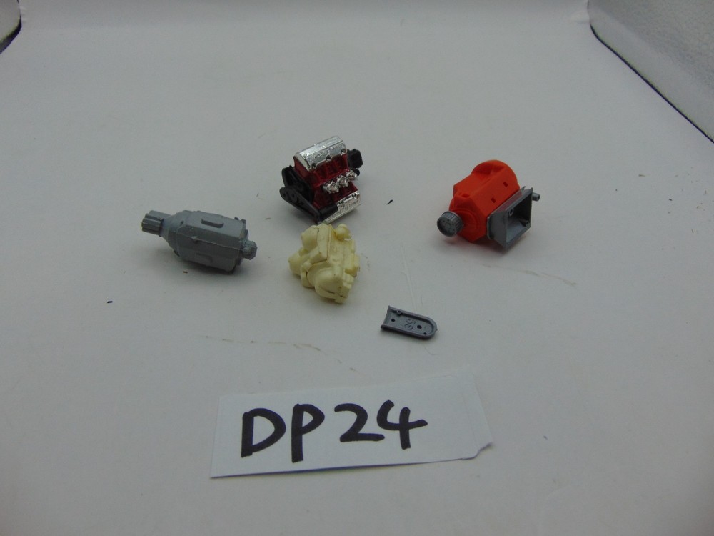 Lot of vintage 1960’s Model Car or Truck Parts Junkyard Motors Transmission