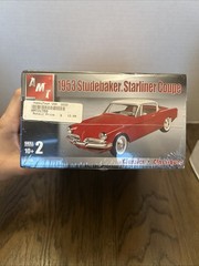 AMT Ertl 31759 1/25 Scale 1953 Studebaker Starliner Coupe Plastic Model Kit