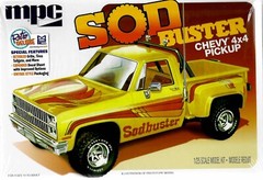 MPC 972 Sod Buster Chevy 4×4 Pickup model kit