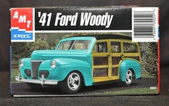 AMT Ertl 41 Ford Woody Street Rod 1:25 Model Kit 38115 Unbuilt NO DECALS