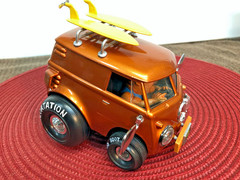 REVELL 1/25 DEAL’S WHEELS HIPPY VAN BUILT ART STUDIO DISPLAY MODEL & BONUS WOW!