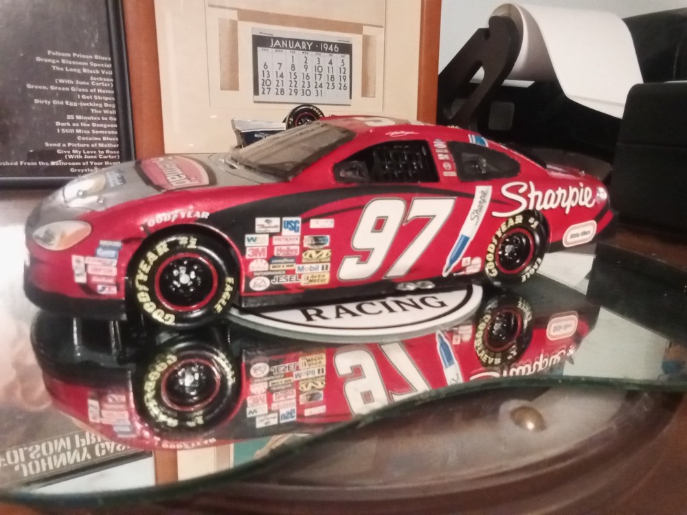 NASCAR Built Plastic Model Car Kit Number 97 Kurt Busch Ford Taurus