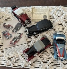 Signatures Scale Model Vintage Luxury Car Set – 1:32 Scale Models – Set Of 4