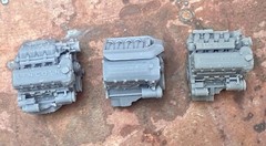 1:24 Scale: Ford Engine Pack; 3 Engines: Coyote 5.0, GT350 VooDoo;Custom Lincoln