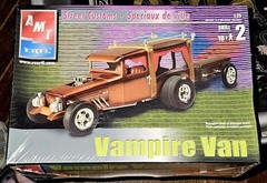 AMT ERTL Vampire Van Street Customs Model Car Kit #31772 Scale 1:25 New Sealed