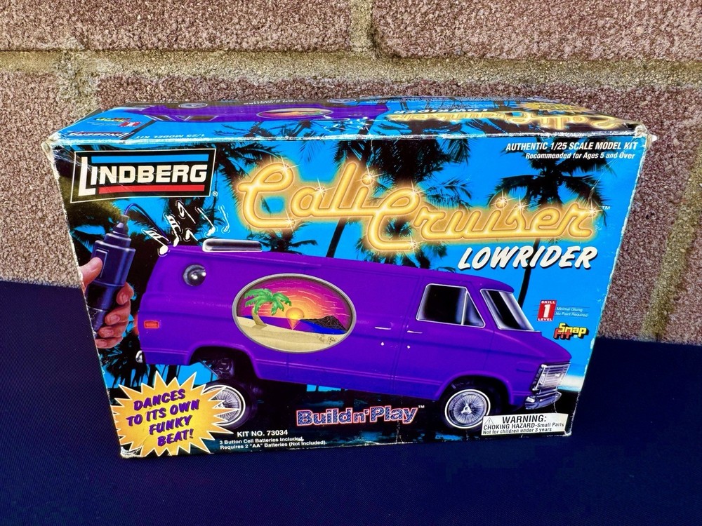 Lindberg 1:25 Scale Cali Cruiser 70’s Lowrider Hoppin’ Chevy