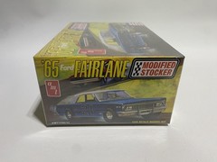 AMT 65 Ford Fairlane Modified Stocker Retro Deluxe Plastic Model Kit Sealed Box
