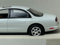 Brookfield 1:24 Scale 1997 Oldsmobile Aurora Promo Car with Box, White