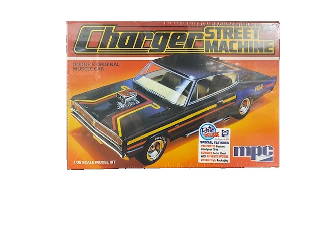 1967 Dodge Charger Street Machine MPC 1028 Dodge’s Original Muscle Car 1/25