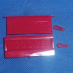 🌟 Tailgate & Chains Little Red Wagon 1:25 Scale 1000s Model Car Parts 4 Sale