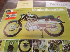 1967 Revell Honda Scrambler 1/8 Vintage Model Motorcycle Kit –