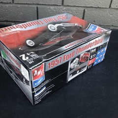 1:25 AMT Ertl 1957 Ford Thunderbird Model Kit – Sealed Bent Box See Photos 31925
