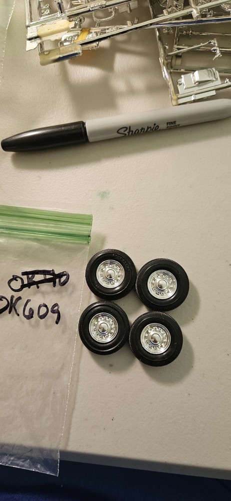 MODEL CAR WHEELS AND TIRES OK609