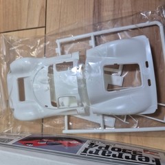 Union Model 1/24 scale Ferrari 330 P4 Plastic Model Kit　From Japan