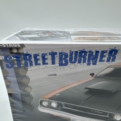 Revell 1970 Dodge Challenger T/A 2 ‘n 1 1/24 Scale Plastic Model Car Kit 85-2596