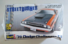 Revell ’70 Dodge Challenger T/A Street Burner Model Kit #85-2596 Factory Sealed