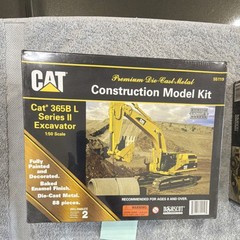 CAT 365B L Series II Excavator 1:50 Die-Cast Metal Unassembled Model Kit