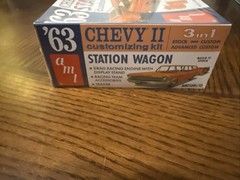 AMT 1963 Chevy II Station Wagon with Trailer 1:25 Scale Model Kit New In Plastic