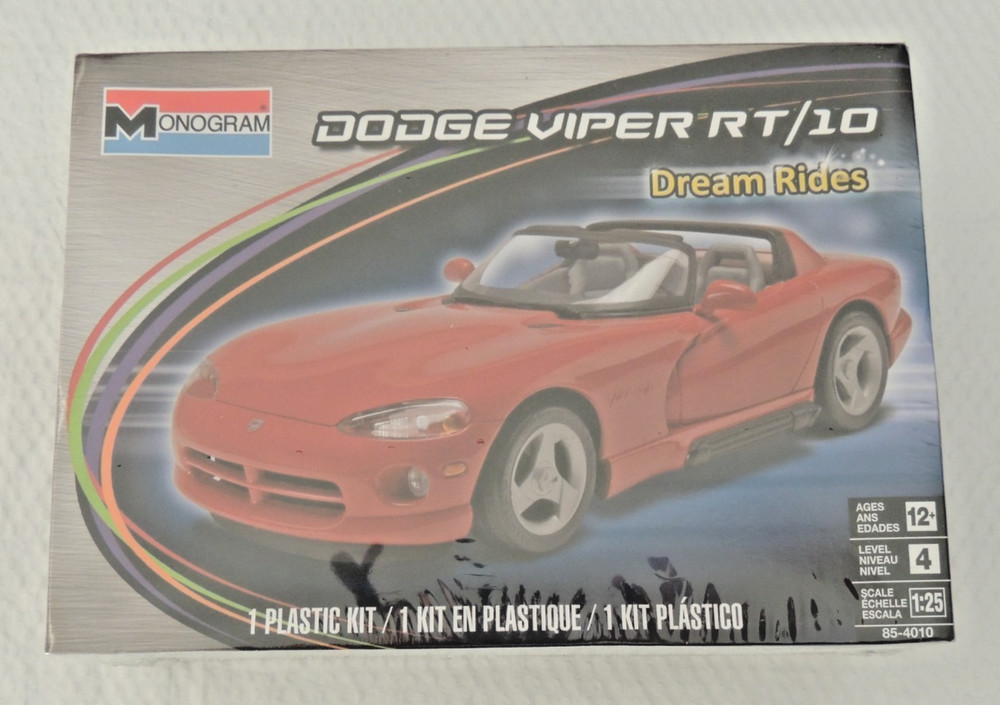 Revell Monogram Dodge Viper RT/10 1:25 Scale Model Car Kit