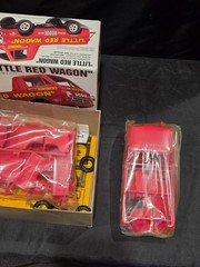 Lindberg Little Red Wagon 1/25 Model Kit Skill Level 2 Bill Maverick Golden