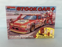 MONOGRAM 1/24 HEINZ PONTIAC GRAND PRIX STOCK CAR KIT #2914