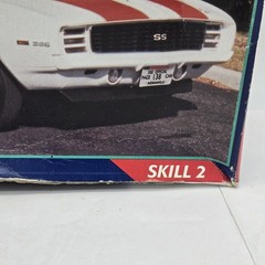 1969 Chevrolet Camaro Indy Pace Car 1:25 Scale Model Kit Monogram